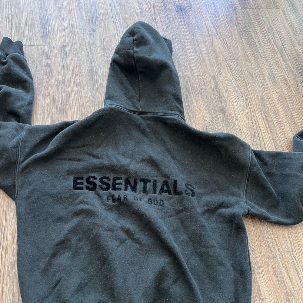 Fear of God/ESSENTIALS